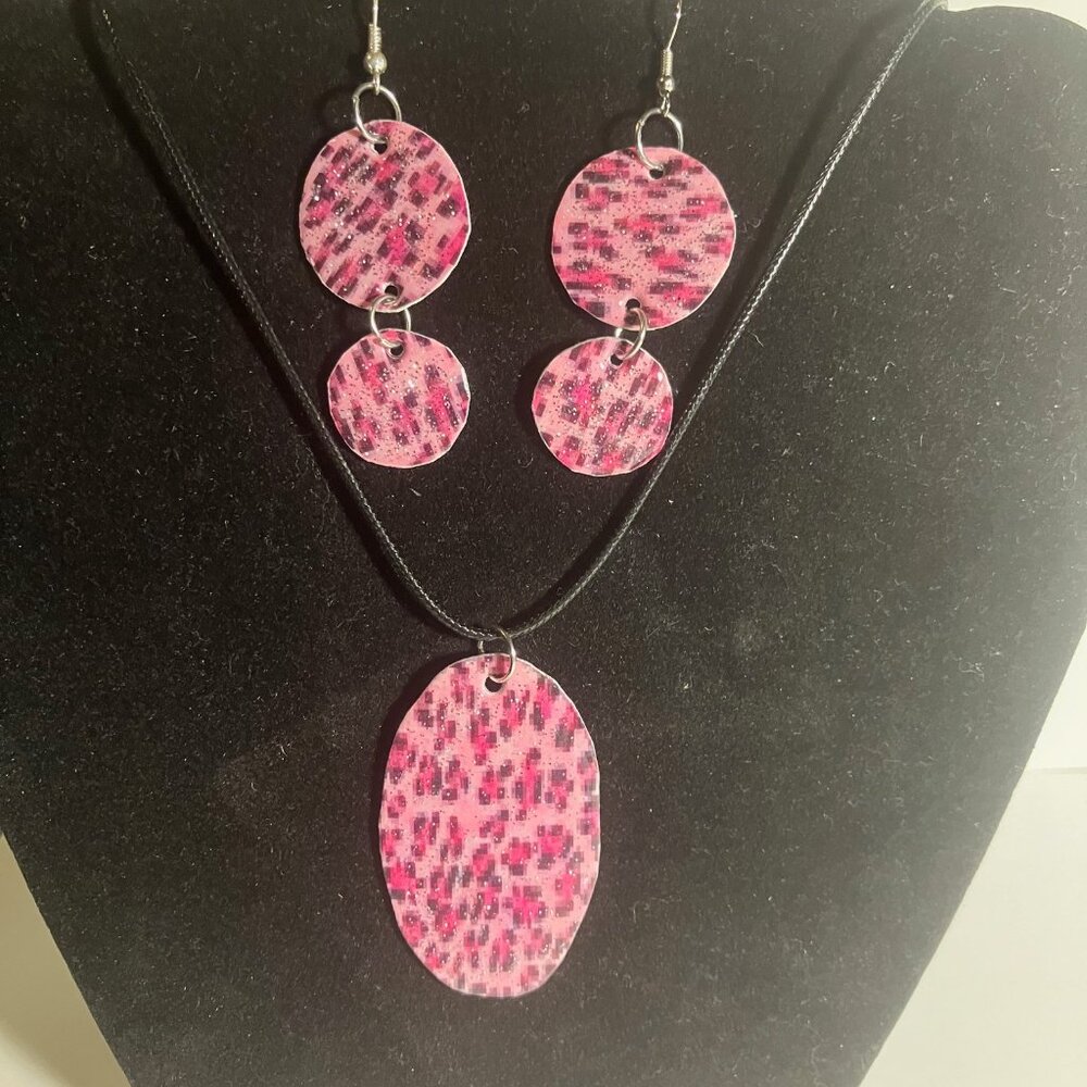 The Artisan's Touch hand crafted jewelry